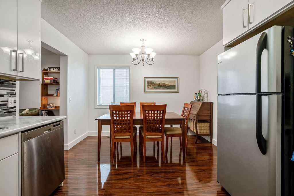 MLS® A2255248 - 1926/1928 32 Street SW in Killarney/Glengarry Calgary, Multi-Family