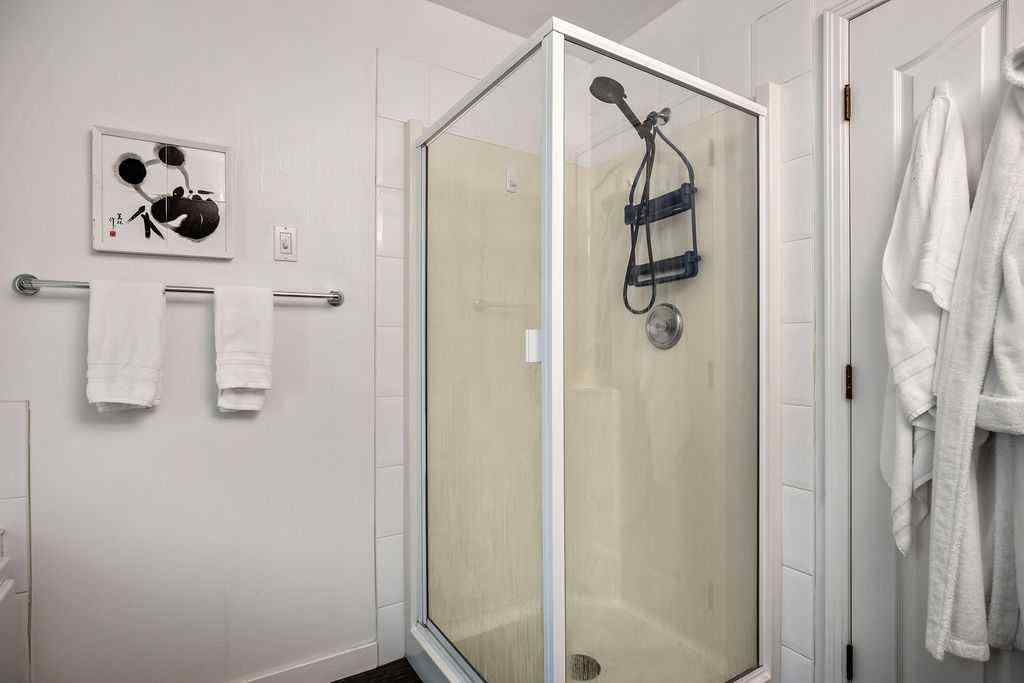 MLS® A2255248 - 1926/1928 32 Street SW in Killarney/Glengarry Calgary, Multi-Family