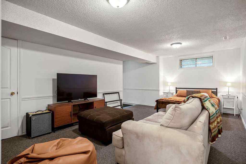 MLS® A2255248 - 1926/1928 32 Street SW in Killarney/Glengarry Calgary, Multi-Family