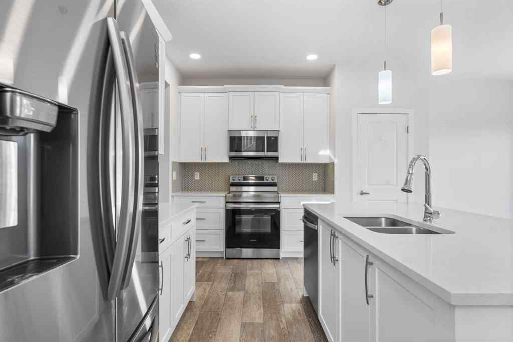 MLS® A2255257 - 109 Sundown Terrace  in Sunset Ridge Cochrane, Residential