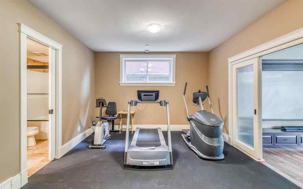 MLS® A2255258 - 1320 17A Street NW in Hounsfield Heights/Briar Hill Calgary, Residential