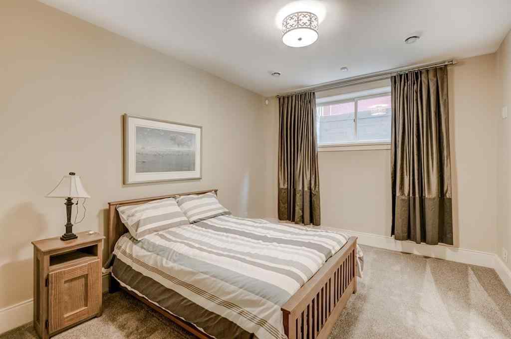 MLS® A2255258 - 1320 17A Street NW in Hounsfield Heights/Briar Hill Calgary, Residential