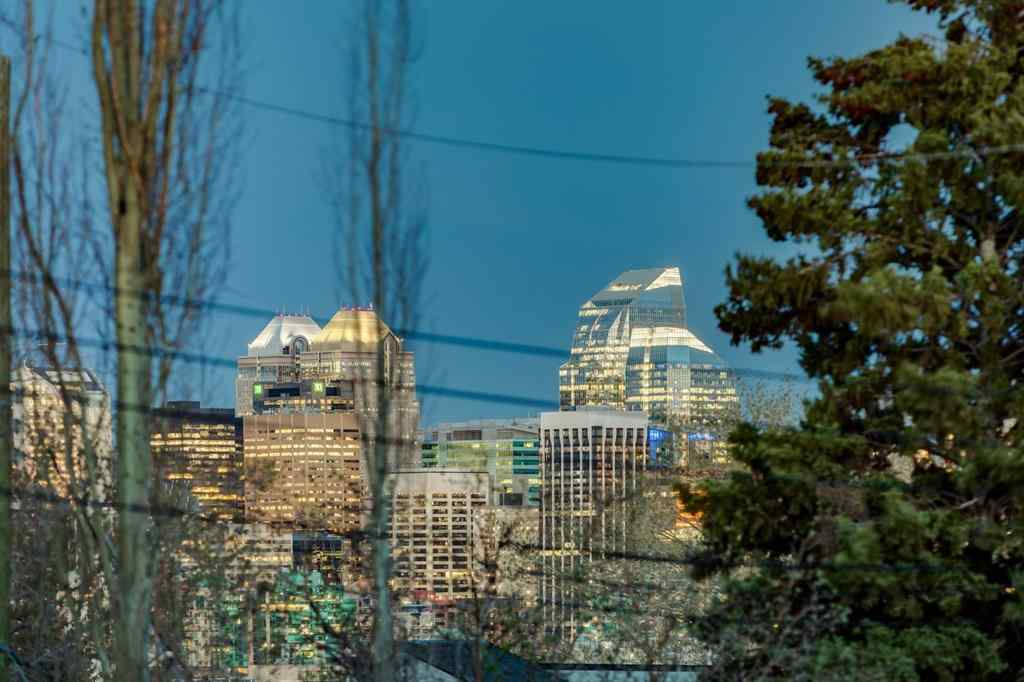 MLS® A2255258 - 1320 17A Street NW in Hounsfield Heights/Briar Hill Calgary, Residential