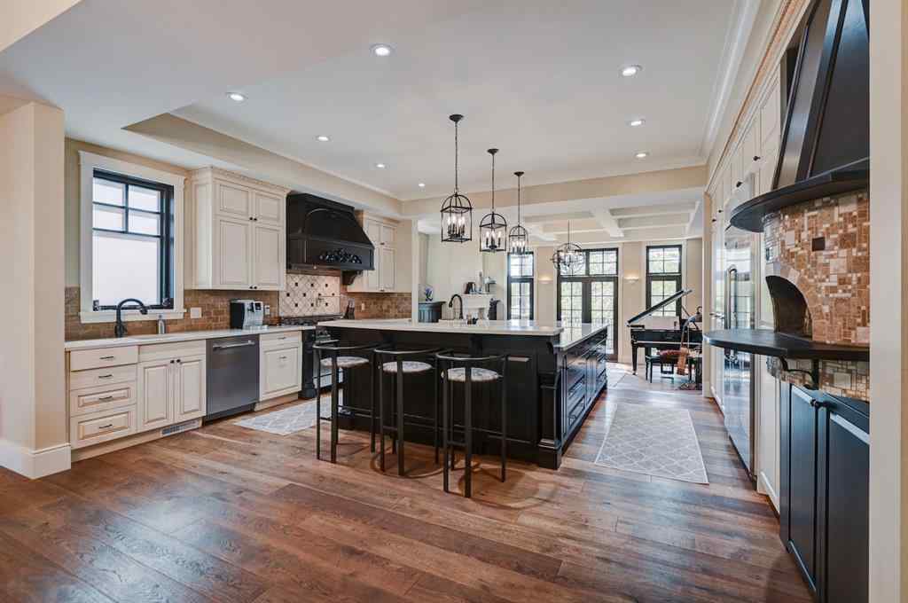 MLS® A2255258 - 1320 17A Street NW in Hounsfield Heights/Briar Hill Calgary, Residential