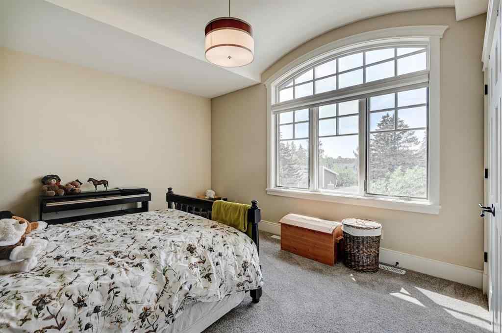MLS® A2255258 - 1320 17A Street NW in Hounsfield Heights/Briar Hill Calgary, Residential