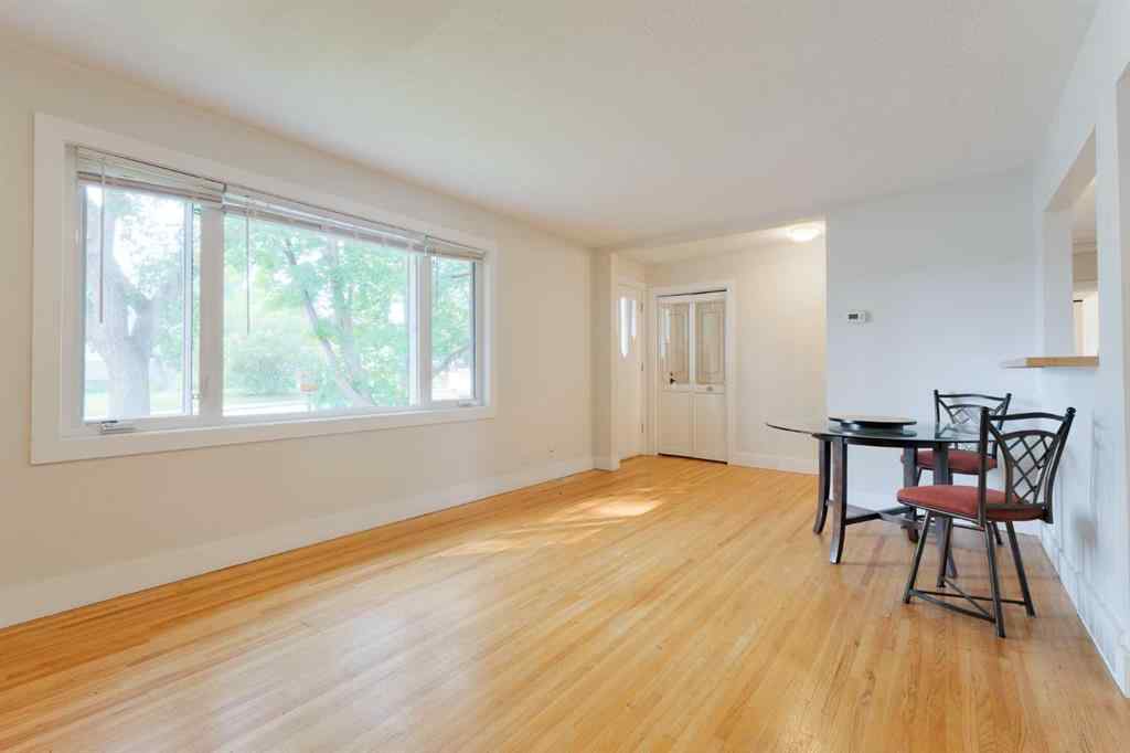 MLS® A2255261 - 412 Tavender Road NW in Thorncliffe Calgary, Residential