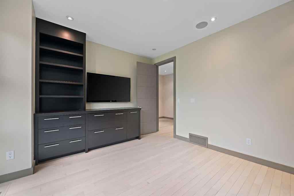 MLS® A2255262 - 109 Aspen Meadows Hill SW in Aspen Woods Calgary, Residential