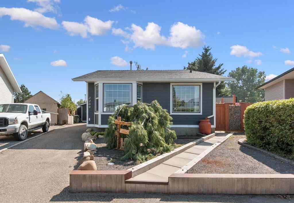 MLS® A2255263 - 2209 9 Avenue  in NONE Didsbury, Residential