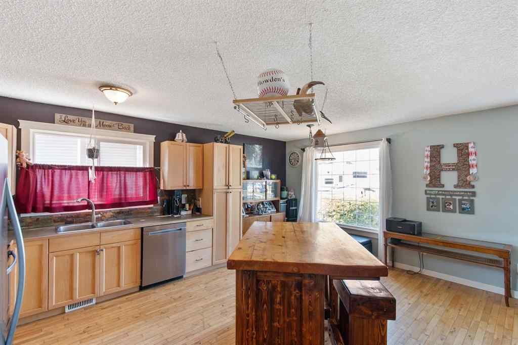 MLS® A2255263 - 2209 9 Avenue  in NONE Didsbury, Residential