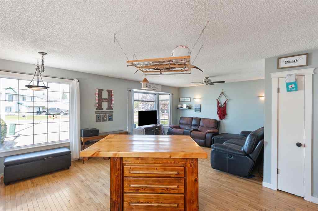 MLS® A2255263 - 2209 9 Avenue  in NONE Didsbury, Residential