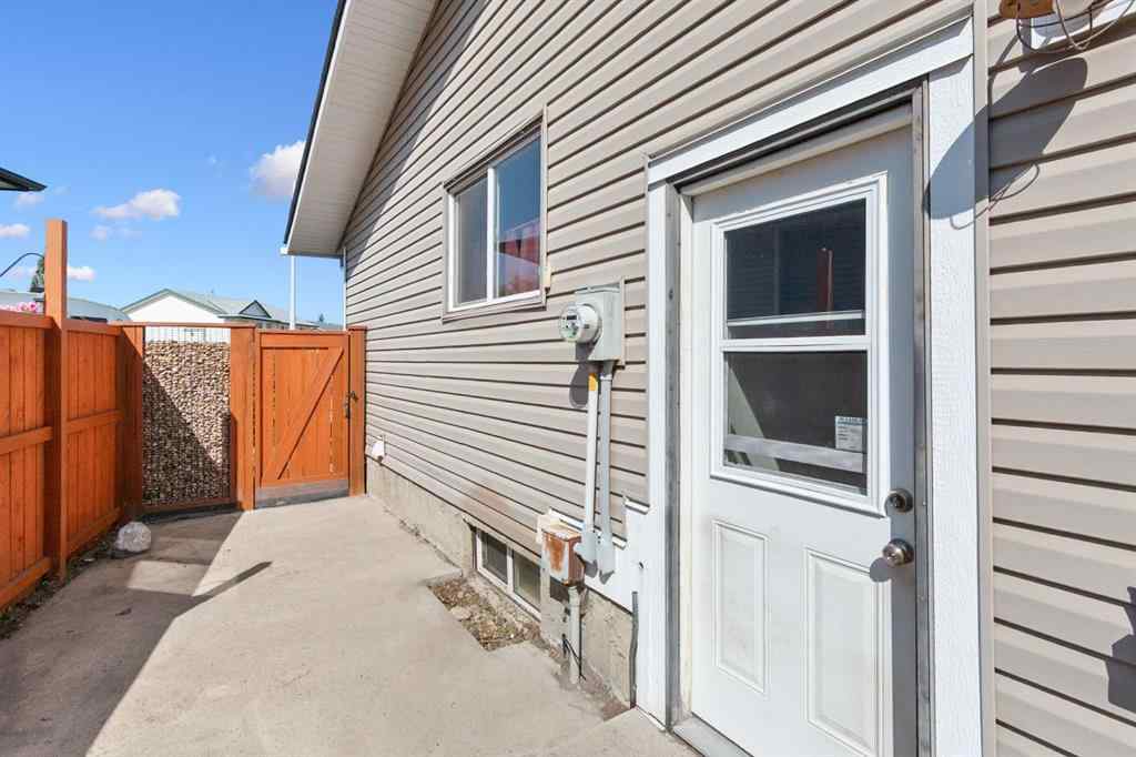 MLS® A2255263 - 2209 9 Avenue  in NONE Didsbury, Residential
