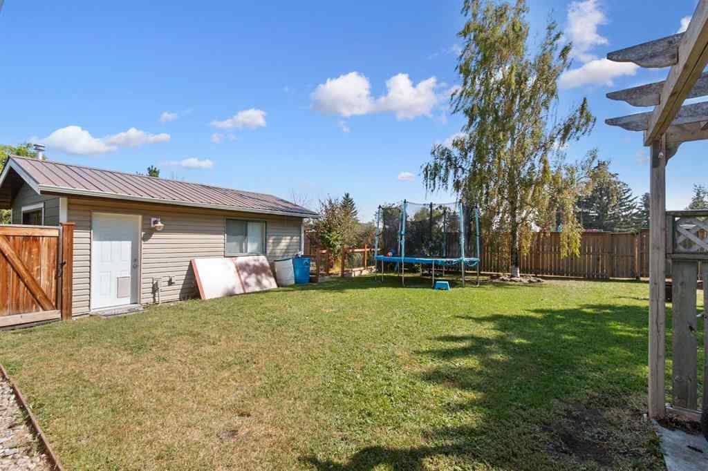 MLS® A2255263 - 2209 9 Avenue  in NONE Didsbury, Residential