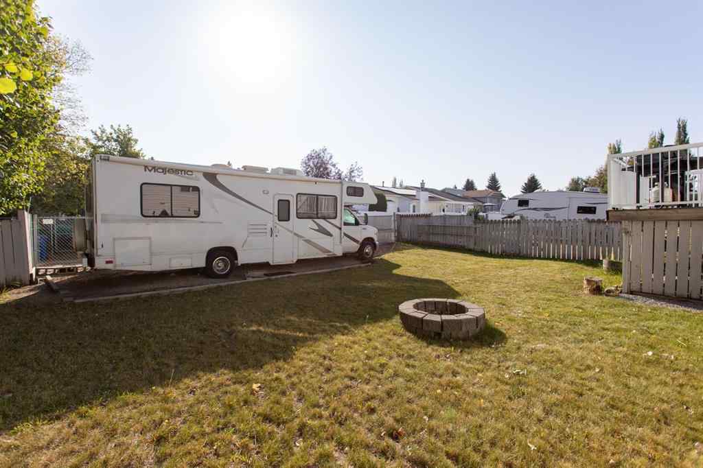 MLS® A2255267 - 179 Douglas Avenue  in Deer Park Estates Red Deer, Residential