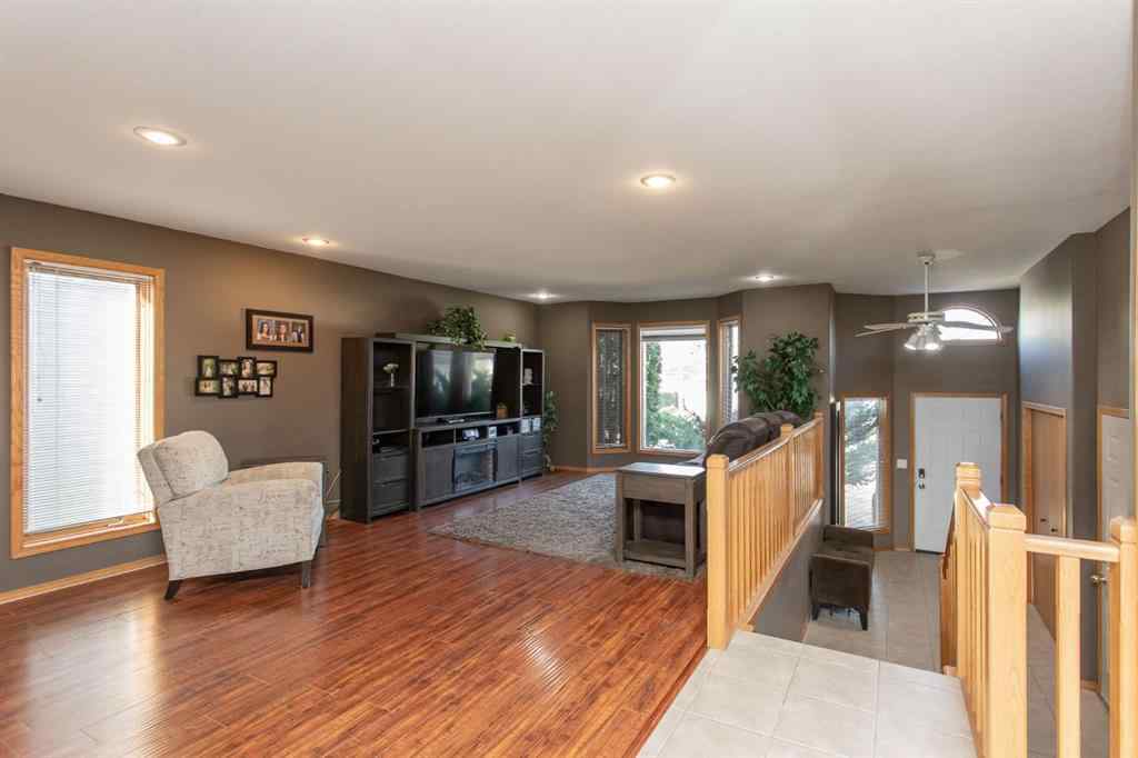 MLS® A2255267 - 179 Douglas Avenue  in Deer Park Estates Red Deer, Residential