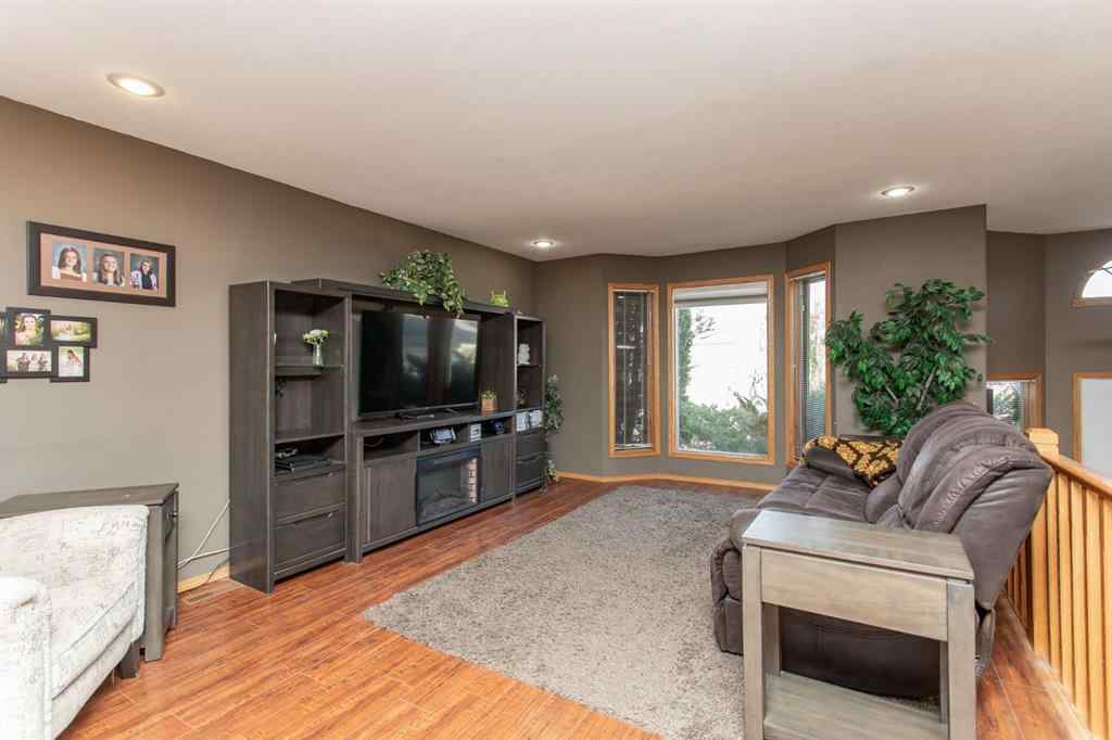 MLS® A2255267 - 179 Douglas Avenue  in Deer Park Estates Red Deer, Residential