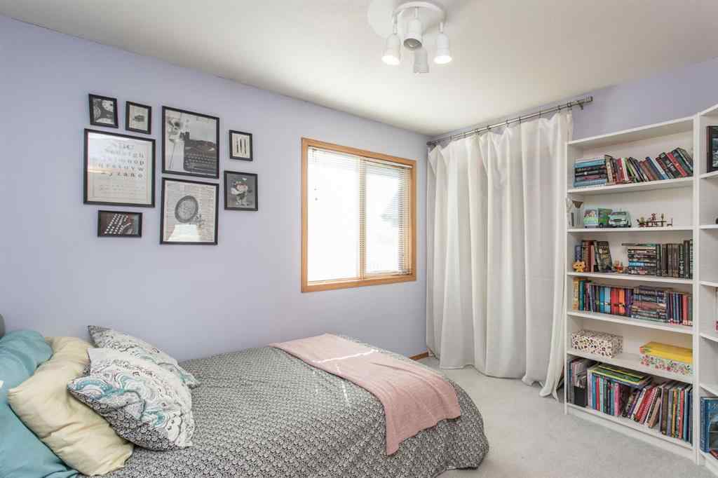 MLS® A2255267 - 179 Douglas Avenue  in Deer Park Estates Red Deer, Residential