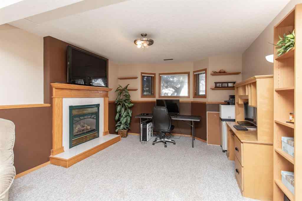 MLS® A2255267 - 179 Douglas Avenue  in Deer Park Estates Red Deer, Residential