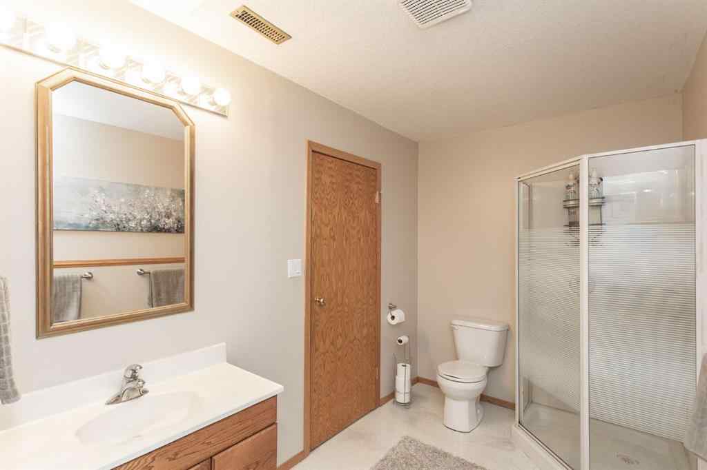 MLS® A2255267 - 179 Douglas Avenue  in Deer Park Estates Red Deer, Residential