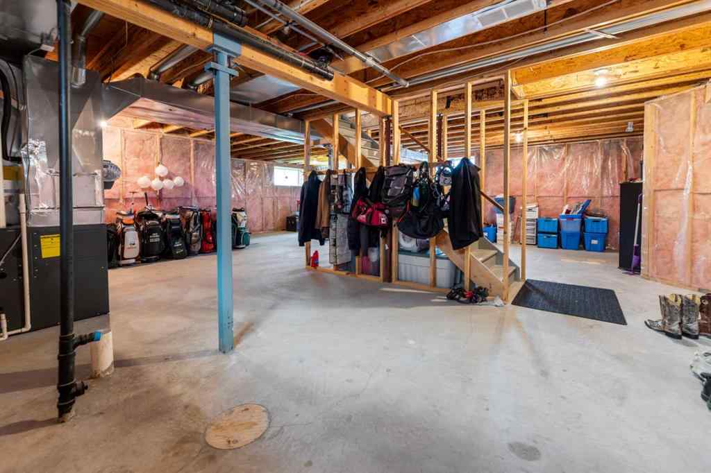 MLS® A2255268 - 309 Douglas Ridge Place SE in Douglasdale/Glen Calgary, Residential