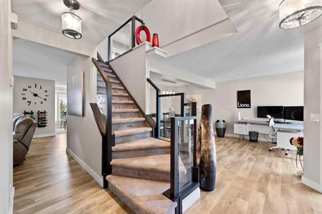 MLS® A2255268 - 309 Douglas Ridge Place SE in Douglasdale/Glen Calgary, Residential