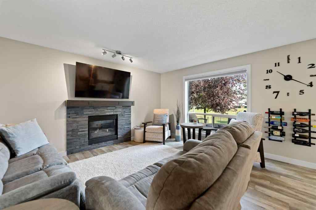 MLS® A2255268 - 309 Douglas Ridge Place SE in Douglasdale/Glen Calgary, Residential