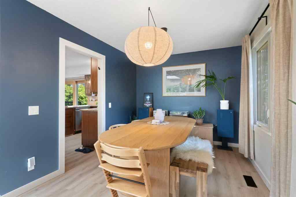 MLS® A2255271 - 9308 26 Street SW in Oakridge Calgary, Residential