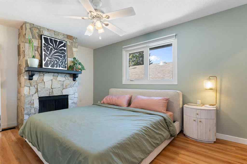 MLS® A2255271 - 9308 26 Street SW in Oakridge Calgary, Residential