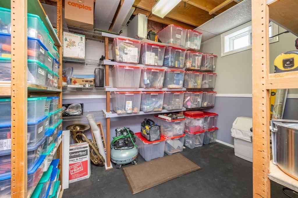 MLS® A2255272 - 4 Beddington Way NE in Beddington Heights Calgary, Residential