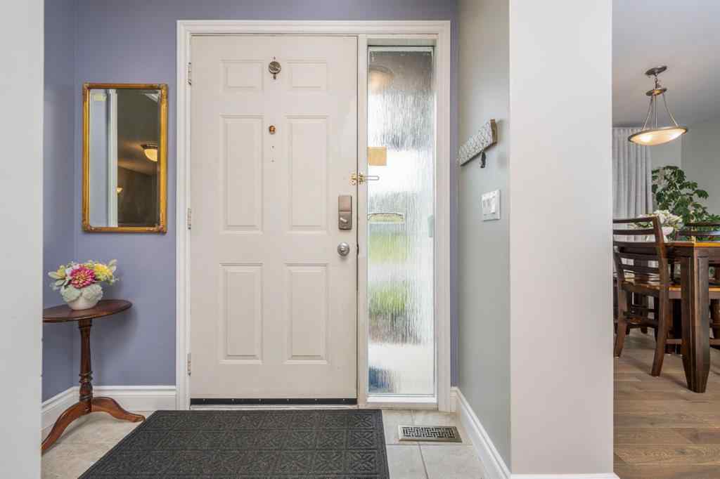 MLS® A2255272 - 4 Beddington Way NE in Beddington Heights Calgary, Residential