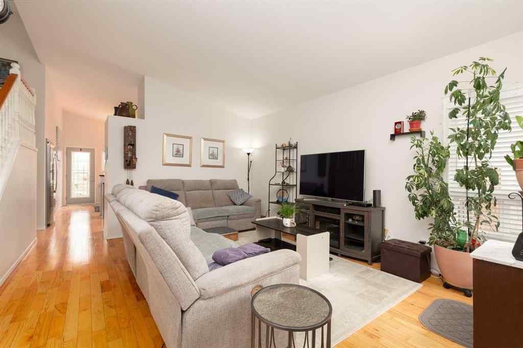 MLS® A2255278 - 30 Heritage Crescent W in Heritage Heights Lethbridge, Residential