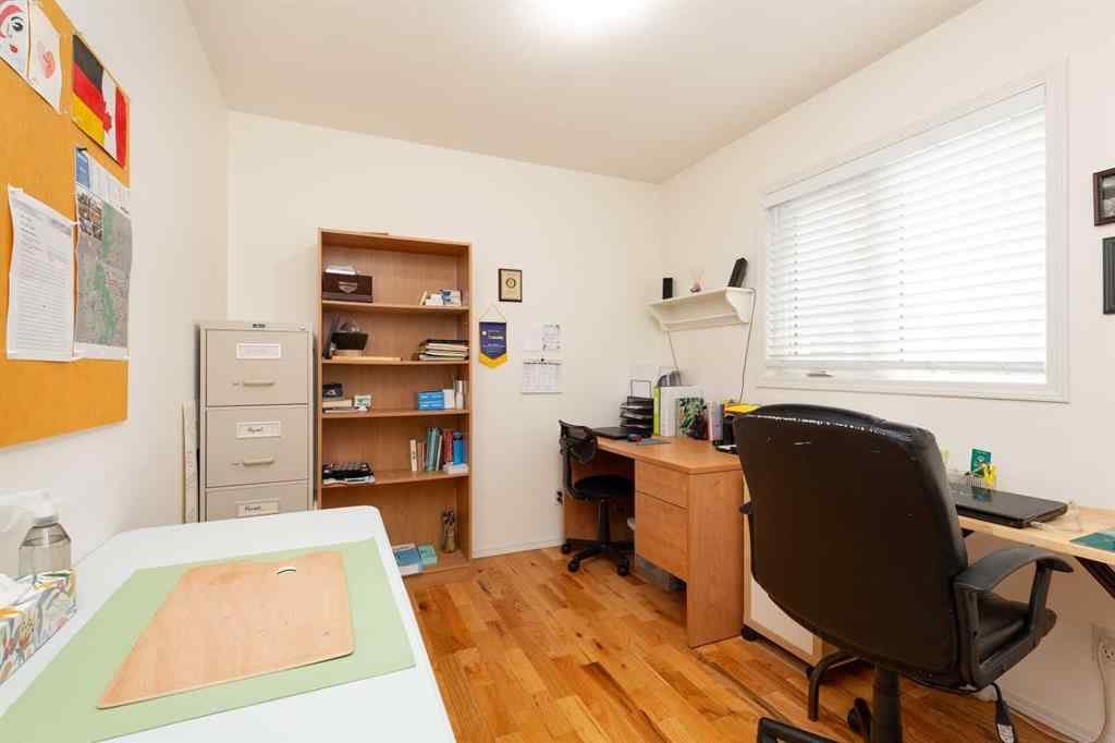 MLS® A2255278 - 30 Heritage Crescent W in Heritage Heights Lethbridge, Residential