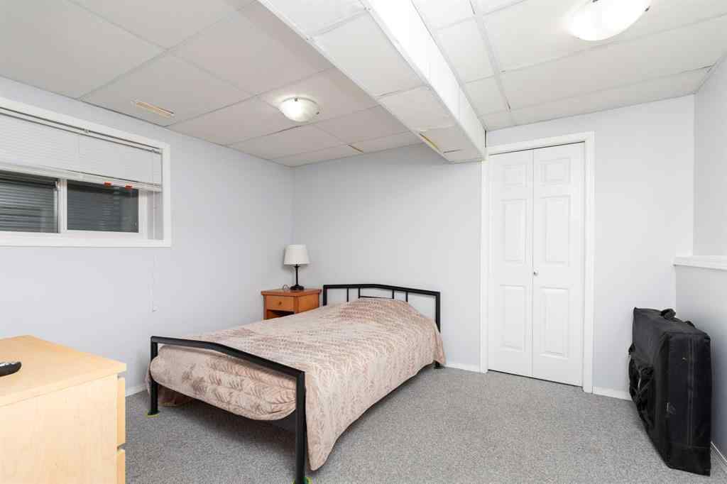 MLS® A2255278 - 30 Heritage Crescent W in Heritage Heights Lethbridge, Residential