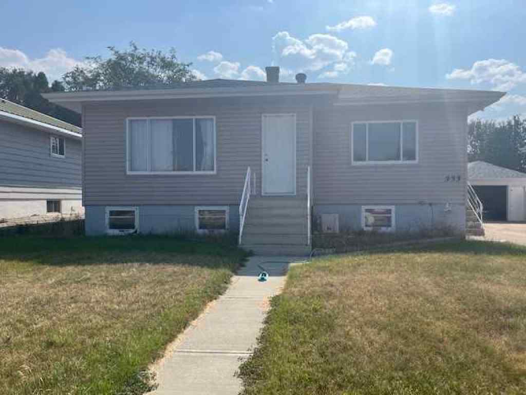 MLS® A2255284 - 333 9 Street SW in SW Hill Medicine Hat, Residential