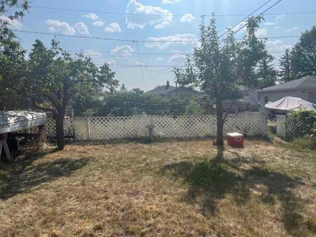 MLS® A2255284 - 333 9 Street SW in SW Hill Medicine Hat, Residential