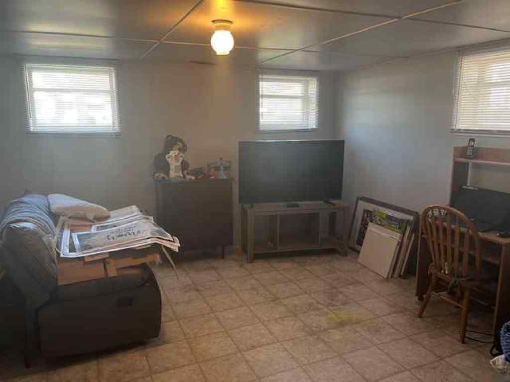MLS® A2255284 - 333 9 Street SW in SW Hill Medicine Hat, Residential