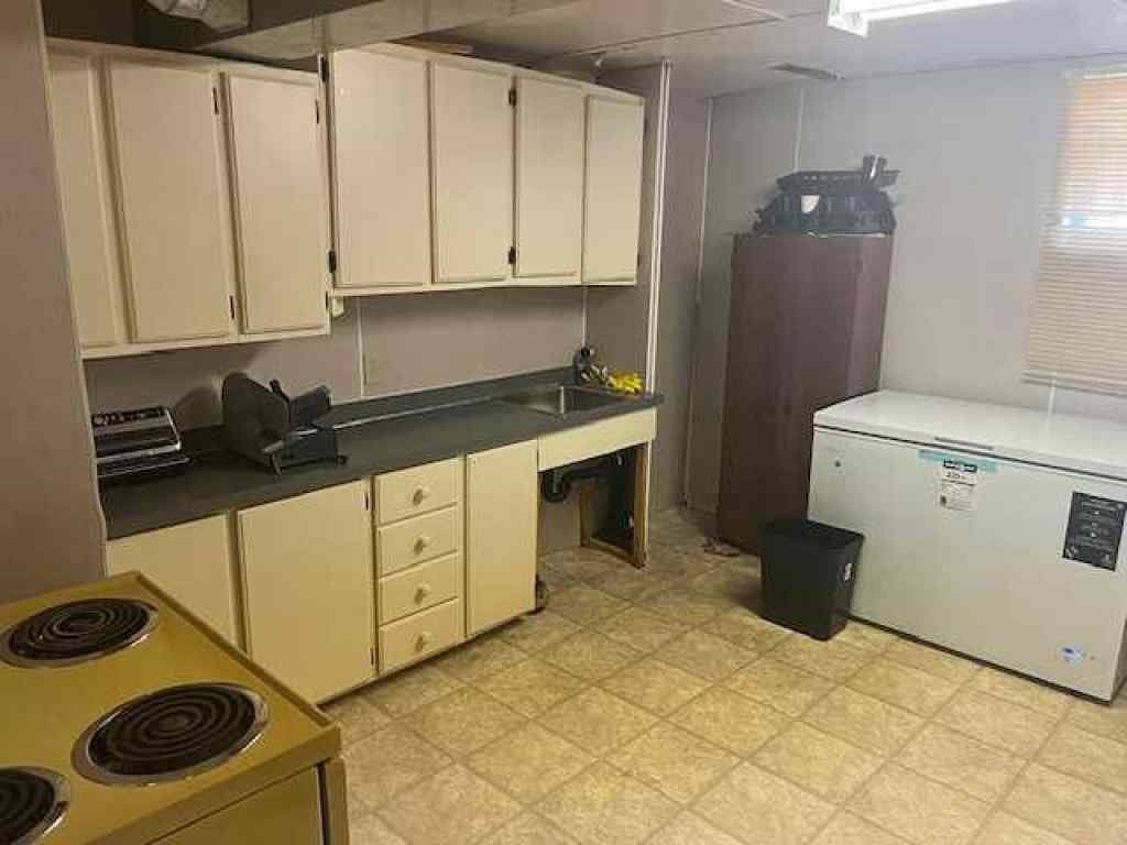 MLS® A2255284 - 333 9 Street SW in SW Hill Medicine Hat, Residential