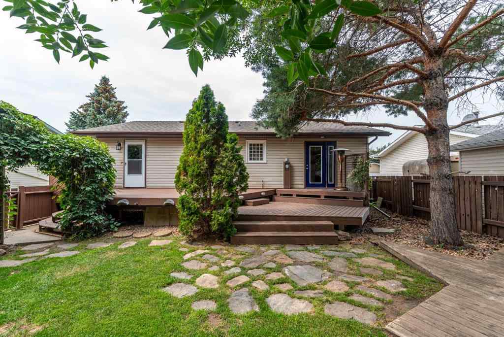MLS® A2255285 - 3805 57 Avenue  in Southridge Lloydminster, Residential