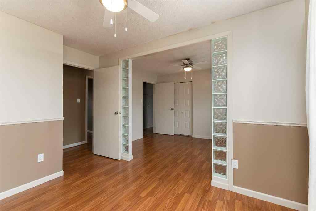 MLS® A2255285 - 3805 57 Avenue  in Southridge Lloydminster, Residential