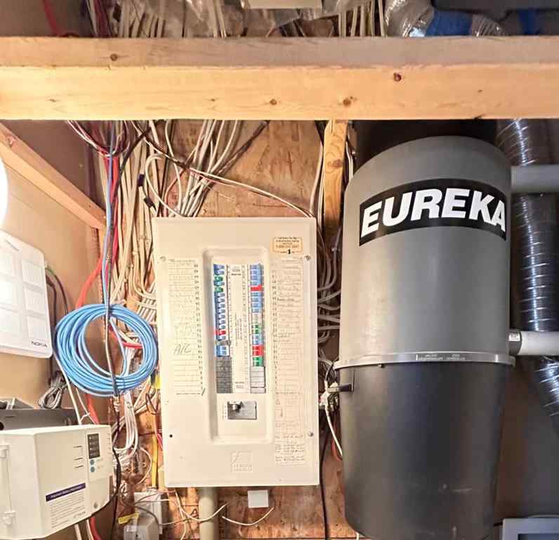 MLS&reg; # A2255286 - 122 Tartan Boulevard W in West Highlands Lethbridge, Residential Open Houses