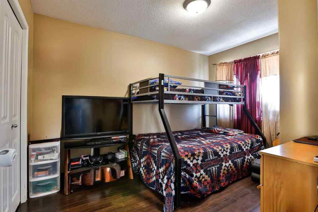 MLS® A2255286 - 122 Tartan Boulevard W in West Highlands Lethbridge, Residential