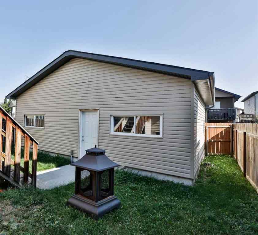 MLS® A2255286 - 122 Tartan Boulevard W in West Highlands Lethbridge, Residential