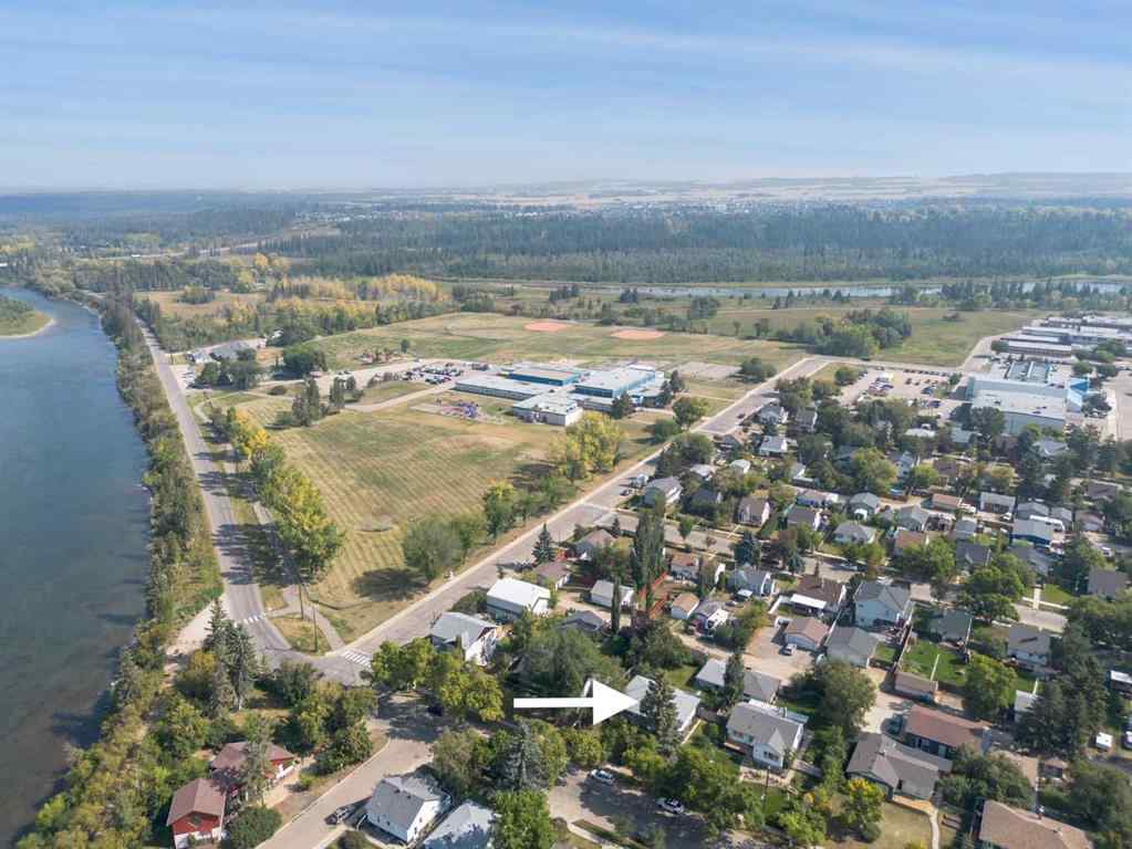 MLS® A2255288 - 5825 45 Avenue  in Waskasoo Red Deer, Residential