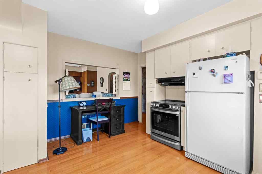 MLS® A2255288 - 5825 45 Avenue  in Waskasoo Red Deer, Residential