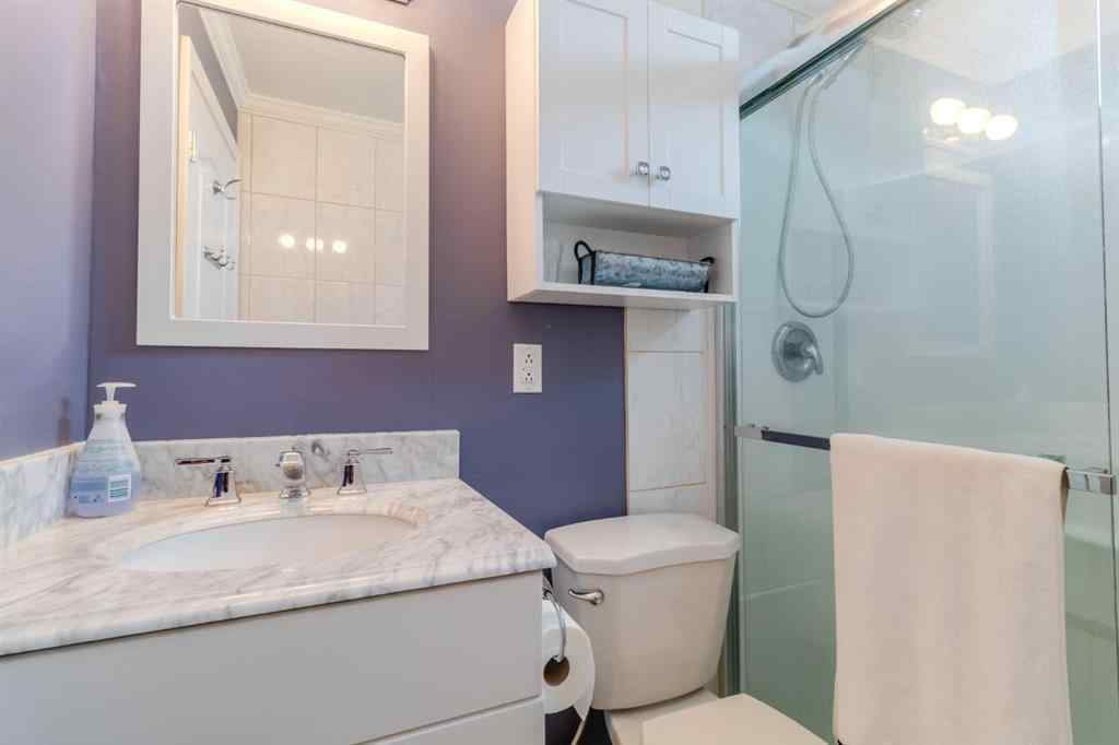 MLS® A2255288 - 5825 45 Avenue  in Waskasoo Red Deer, Residential