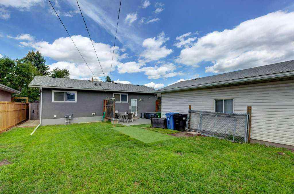 MLS® A2255289 - 5127 Marian Road NE in Marlborough Calgary, Residential