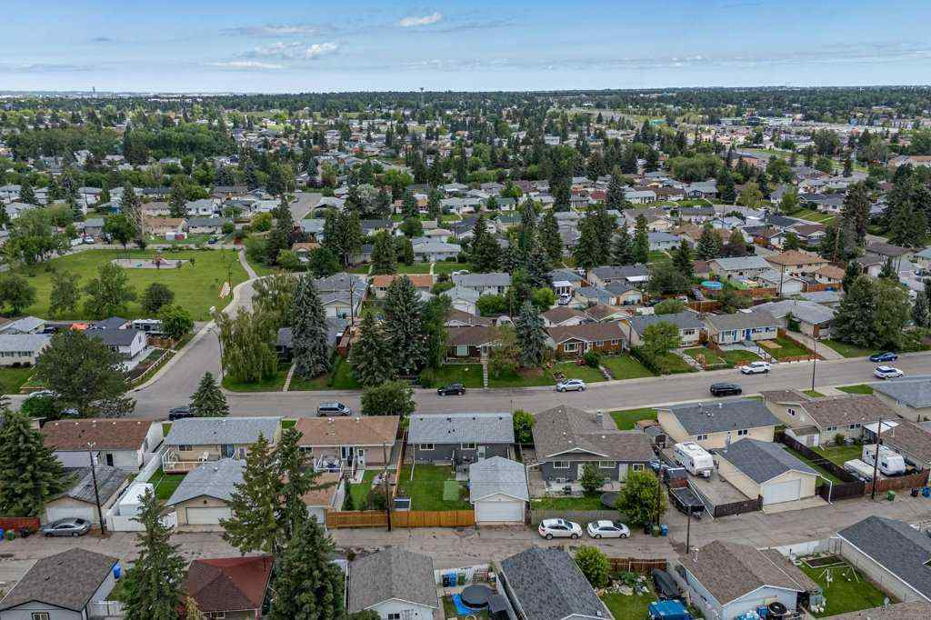 MLS® A2255289 - 5127 Marian Road NE in Marlborough Calgary, Residential