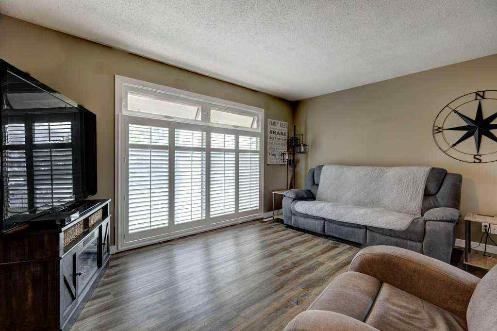MLS® A2255289 - 5127 Marian Road NE in Marlborough Calgary, Residential