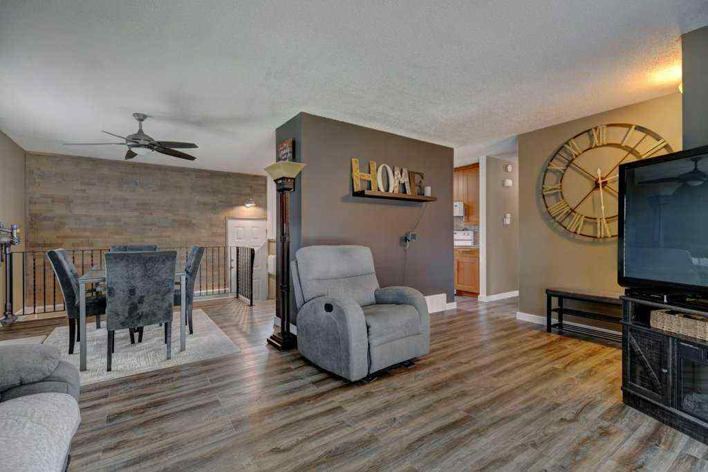 MLS® A2255289 - 5127 Marian Road NE in Marlborough Calgary, Residential