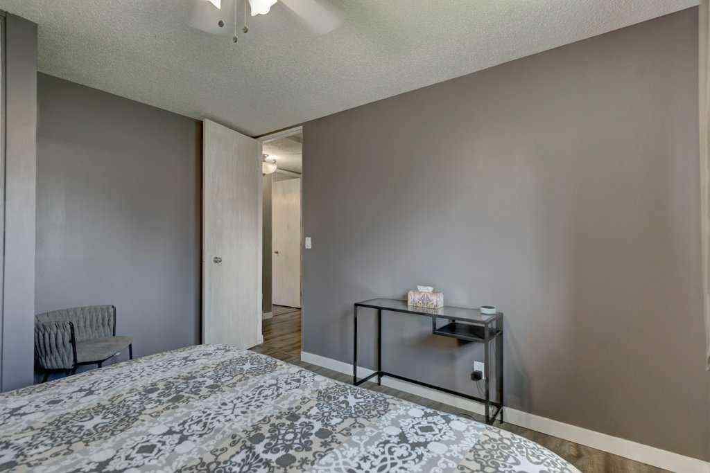MLS® A2255289 - 5127 Marian Road NE in Marlborough Calgary, Residential