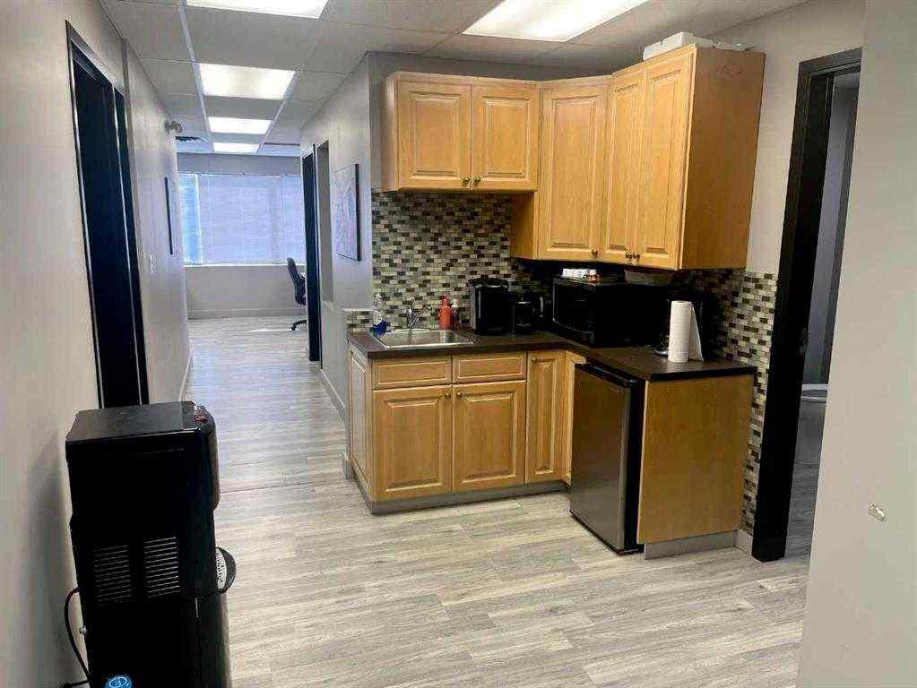 MLS® A2255292 - Unit #10 12221 44 Street SE in East Shepard Industrial Calgary, Commercial